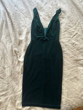 Deep Green Vintage Velvet Deep V-Neck Bodycon Dress